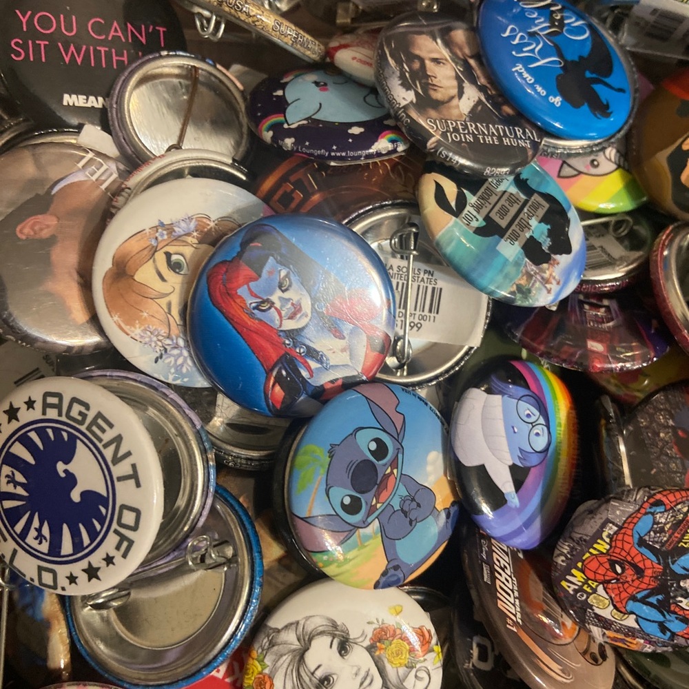 5 Pins Mystery Grab Bag! Pop Culture Metal Pin Back Buttons! Randomly Selected!